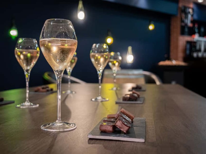 Passy-Grigny: Chocolate and Champagne Tasting Tour - The 75-minute production tour