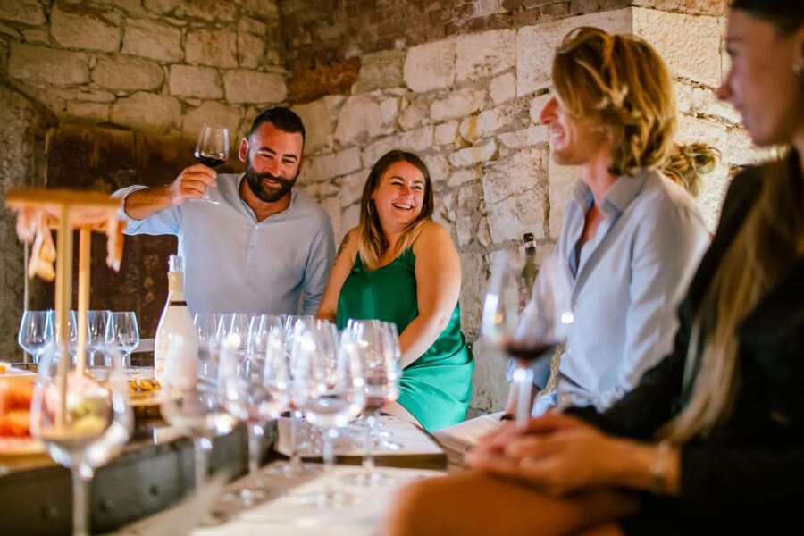 Pastrengo: Lake Garda Wine & Food Tasting in Historic Fort - The Guide and the Language You Receive