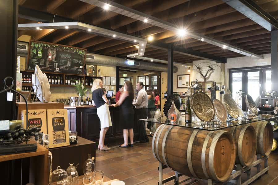 Perth: Full Day Swan Valley Cruise & Wine Tasting With Lunch - Wine tasting before lunch on the Swan River