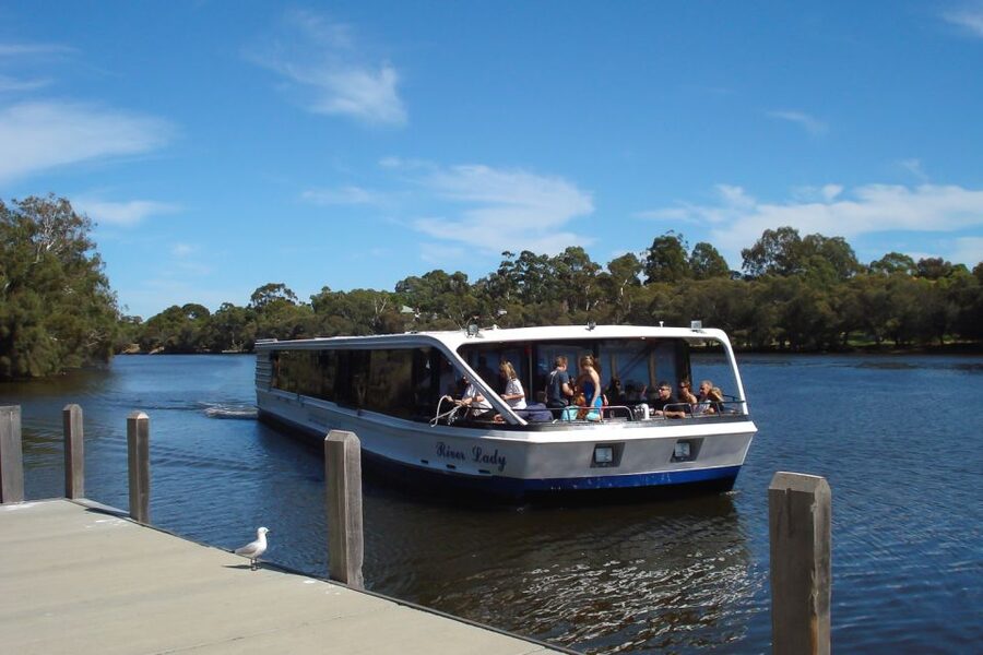 Perth: Full Day Swan Valley Cruise & Wine Tasting With Lunch - Is $140 good value?