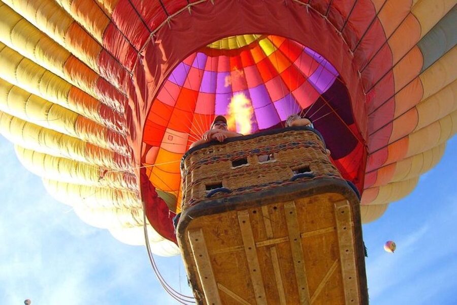 Phoenix: Hot Air Balloon Ride with Champagne and Catering - The landing takes skill
