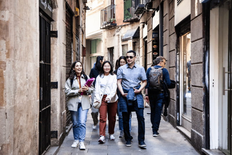 Picasso Museum and Walking Tour Plus Wine Tasting Upgrade - Carrer Montcada and the museum entrance
