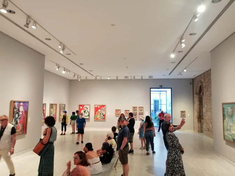Picasso Museum and Walking Tour Plus Wine Tasting Upgrade - Els Quatre Gats and Picasso’s first Barcelona circle