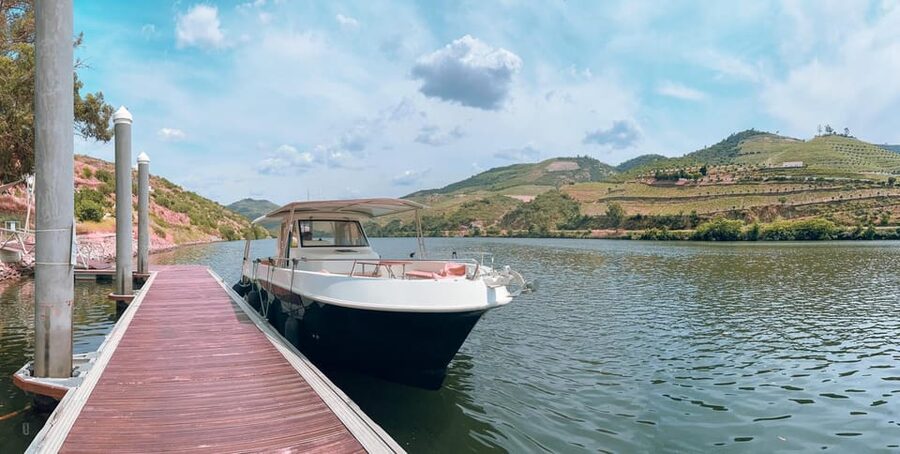 Pinhão: 1 Hour SUNSET Cruise with Sparkling Wine - Key points at a glance