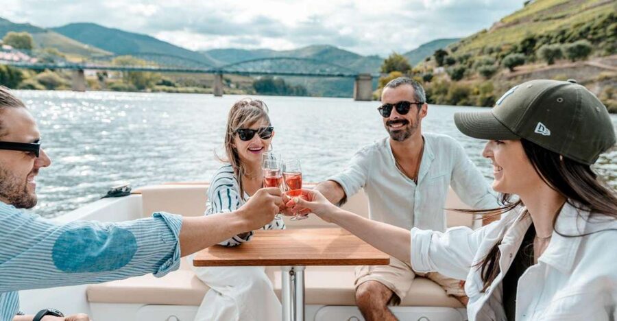 Pinhão: Douro River Solar Boat Tour with Wine Tasting - Finding Daurum Solar Boats in Pinhão