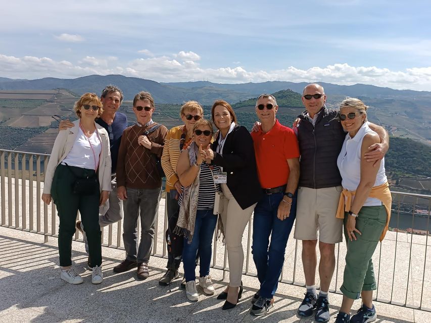 Pinhão: Douro Valley with Wine Tasting, Boat Trip and Lunch - Pinhão station and its blue-and-white tiles