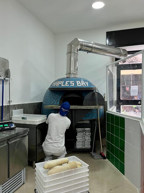 Pizza-Making Workshop by night with glass of wine - Learning pizza in the heart of old Naples