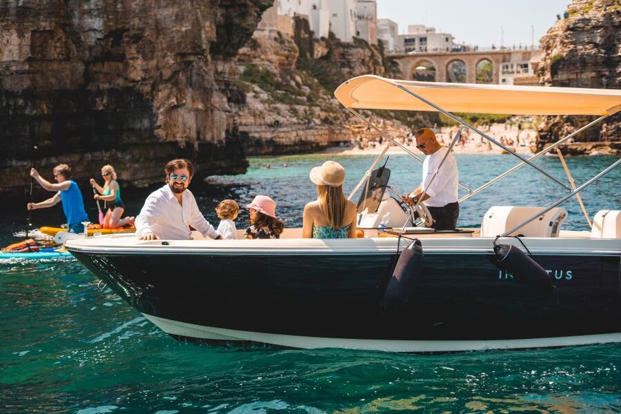 Polignano a Mare: Boat Cruise to Scenic Caves with Prosecco - Grotta delle Rondinelle and the coastal rock