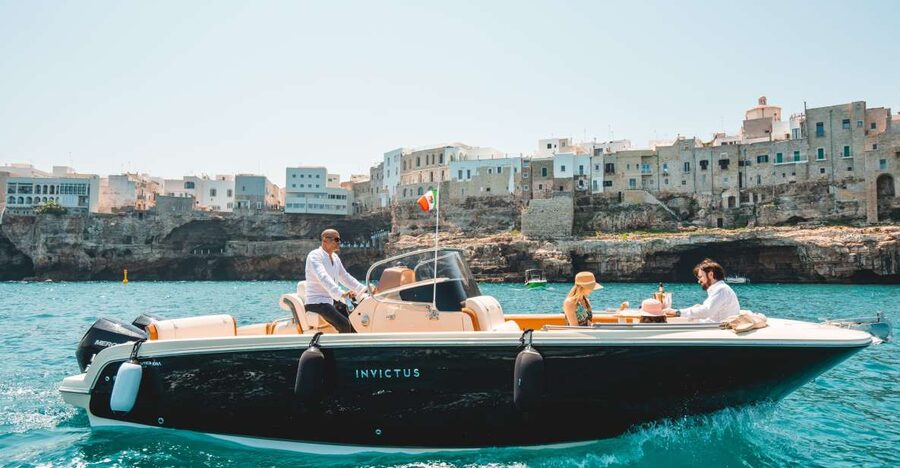Polignano a Mare: Boat Cruise to Scenic Caves with Prosecco - The viewpoint and the changing view of Polignano