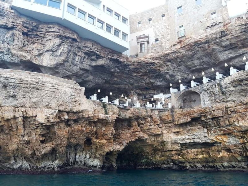 Polignano a Mare: Boat Tour with Prosecco and Snacks - Meeting points and timing