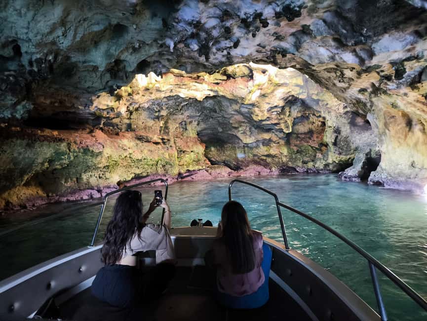 Polignano a Mare Boat Tour with Prosecco and Taralli - How the 90 minutes feel in practice