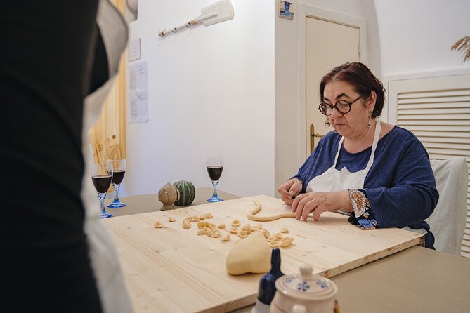 Polignano : Typical Cooking Class with Aperitif and wine included - Group size, pace, and atmosphere