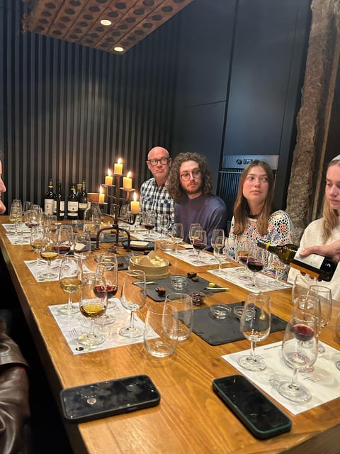 Port Wine class with 3 or 5 Port tasting and pairings - A Port class across from Porto’s Palácio da Bolsa