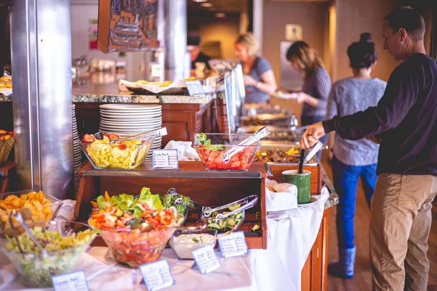 Portland: Champagne Brunch Cruise on Willamette River - Weather, timing, and practical planning