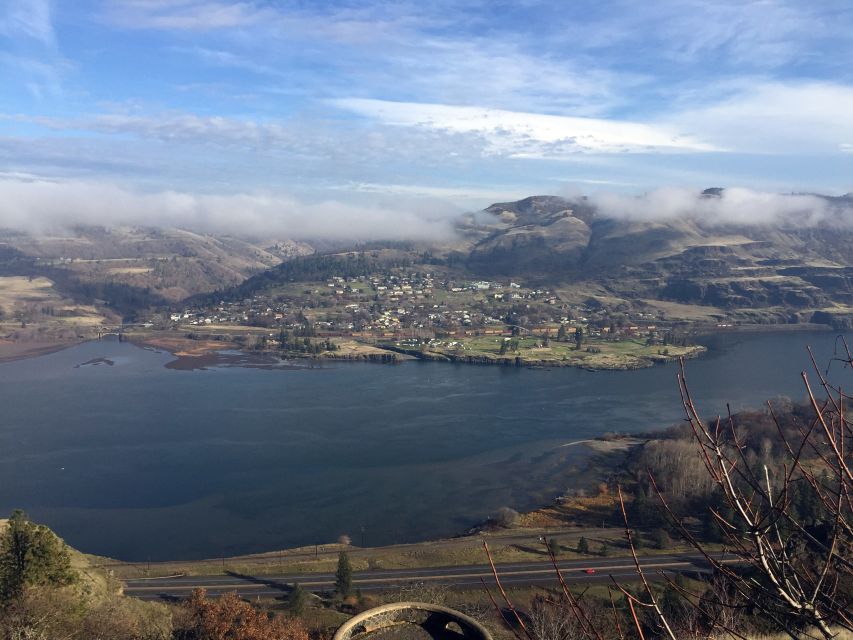 Portland: Mount Hood Wine and Waterfalls Full-Day Tour - Basalt cliffs and the Columbia Gorge