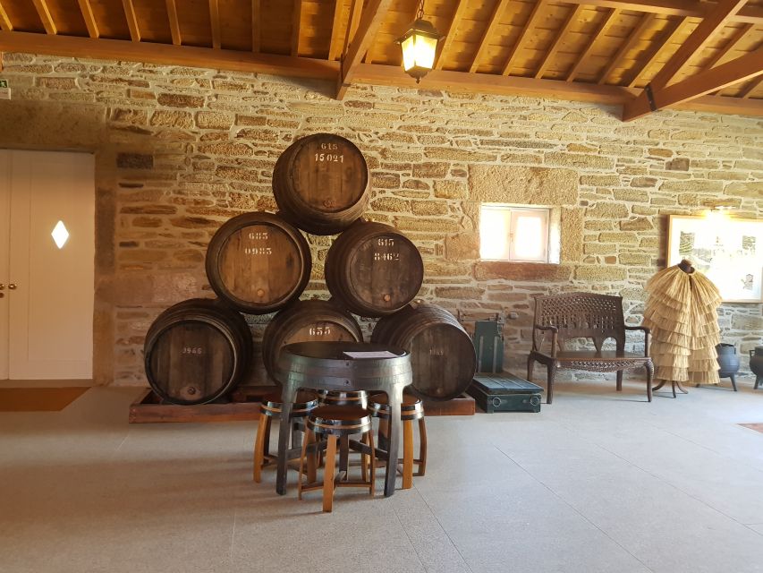 Porto: 3 Douro Valley Vineyards Tour with Lunch - Three wineries give the day its shape