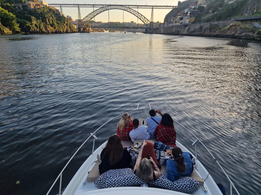 Porto: 6 Bridges Cruise & Port Wine with Sunset Option - Six useful things to know before you book