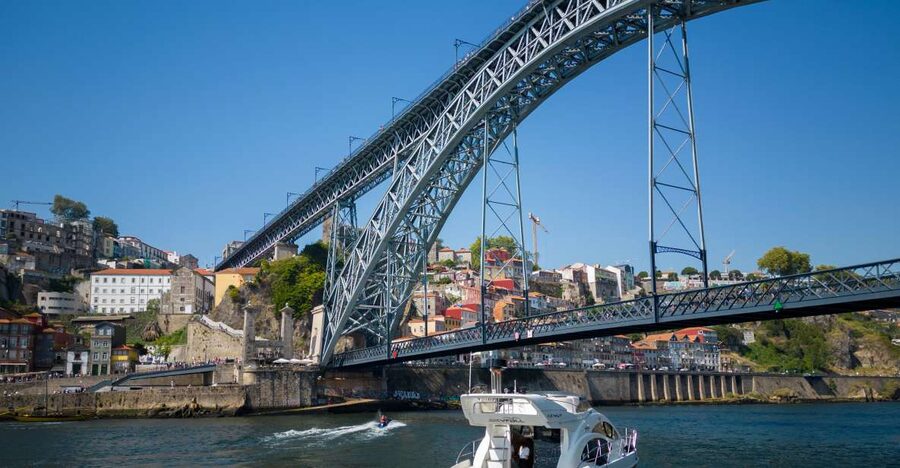 Porto: 6 Bridges Port Wine River Cruise with 4 Tastings - Why this cruise works so well for a first look at Porto