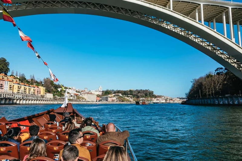 Porto: Bridges Cruise & Sunset & Port Wine Cellar Option - Seeing Porto from the Douro instead of the pavement