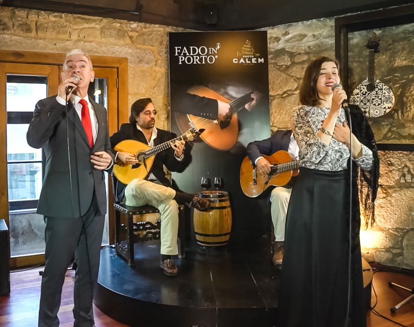 Porto: Cálem Cellar Tour, Fado Show & Wine Tasting - A Porto Evening Built Around Port and Fado