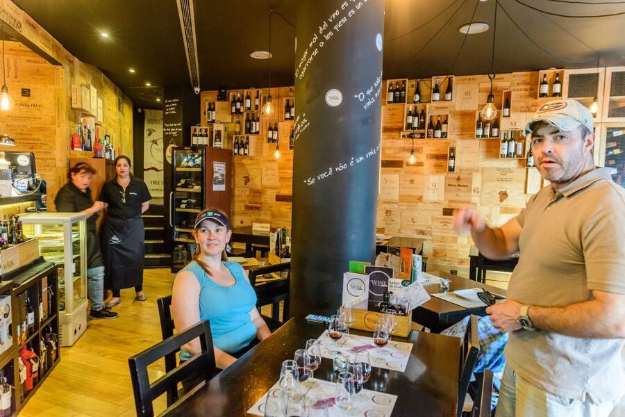 Porto: Delicious Food and Wine Walking Tour - Small cafés and taverns where Porto eats