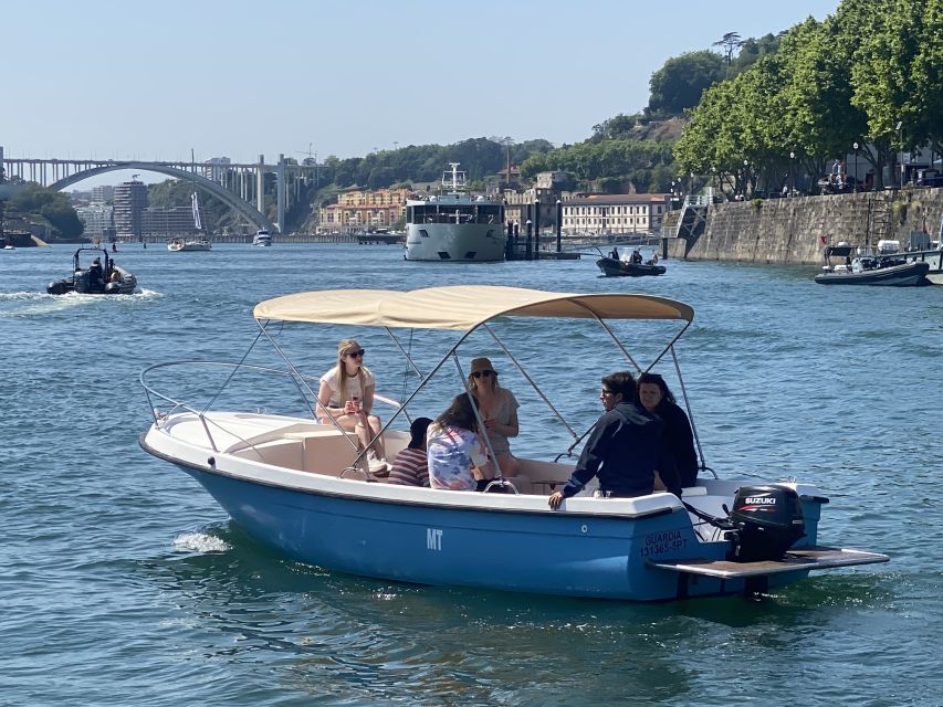 Porto: Douro River Boat Cruise with Port Wine Tasting - Arrábida Bridge and the run toward Foz do Douro