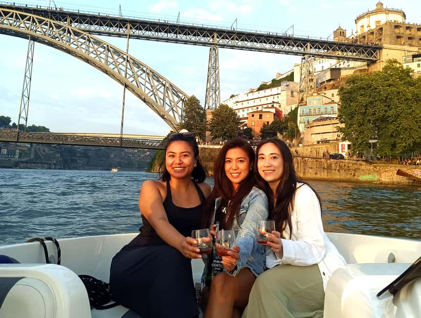 Porto: Douro River Cruise & Boat Tour with Port Wine Tasting - What the $42 price buys you