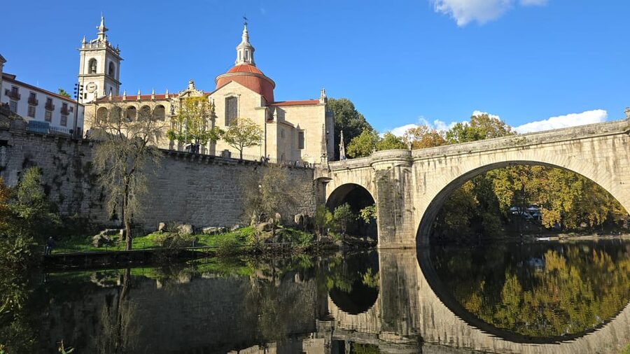 Porto: Douro Valley & Amarante Wine, Food & River Tour - Scenic stops before Amarante
