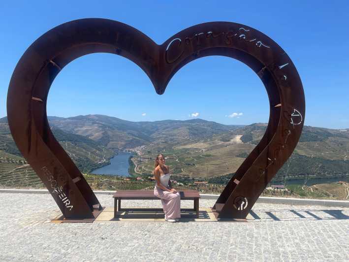 Porto: Douro Valley Wine Tour with a Sommelier & Boat Trip - Seeing the Douro from the water
