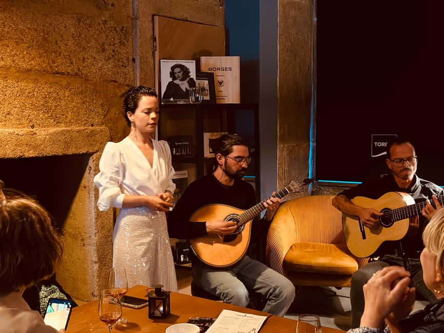 Porto: Fado Live Music, Wine & Cultural Introduction - What the reviews reveal about the actual experience
