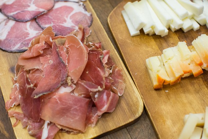 Porto Food & Wine Tasting Tour with Lunch or Dinner Option - Bifana, beer, and a century-old food shop