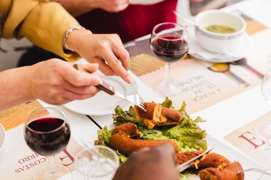 Porto: Food & Wine Tasting Walking Tour with Port Wine Cave - Practical booking advice