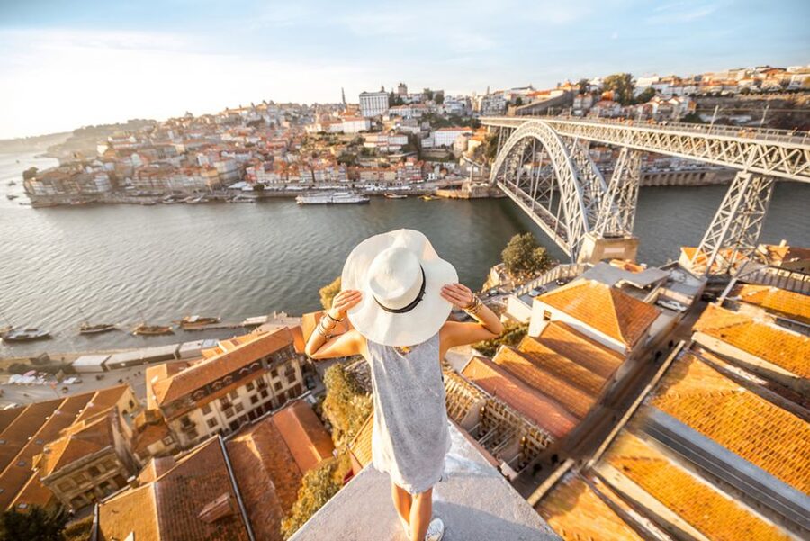 Porto: Hop-on Hop-off Bus with Optional Cruise & Wine Cellar - What this Porto bus tour actually covers