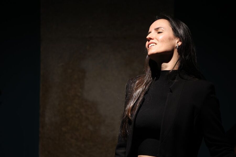 Porto: Intimate Fado Show & Port Wine in Trindade Noble Hall - Is $19 good value?