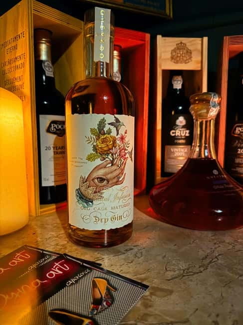 Porto: Intimate Fado Show & Port Wine in Trindade Noble Hall - Who should book this Fado experience?