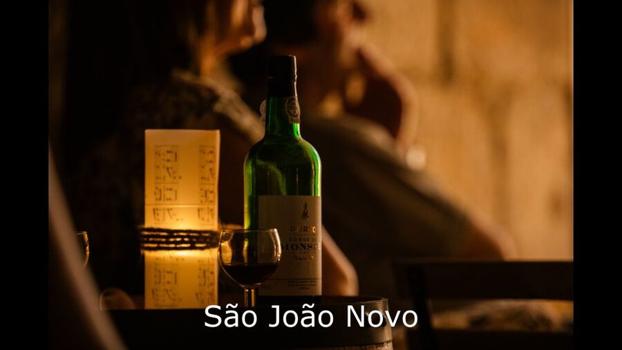 Porto: Live Fado Show with Glass of Port Wine - What happens before the music starts