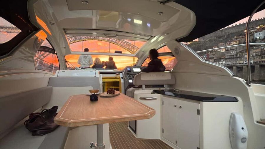 Porto: Luxury 6 Bridges Yacht Cruise with Wine & Snacks - Toward Afurada and the Atlantic