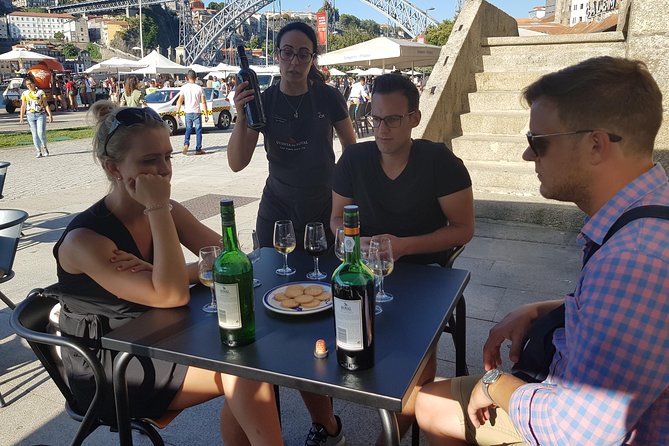 Porto: Port and Douro Wine Walking Tour With 9 Wine Tastings - The guides make the difference