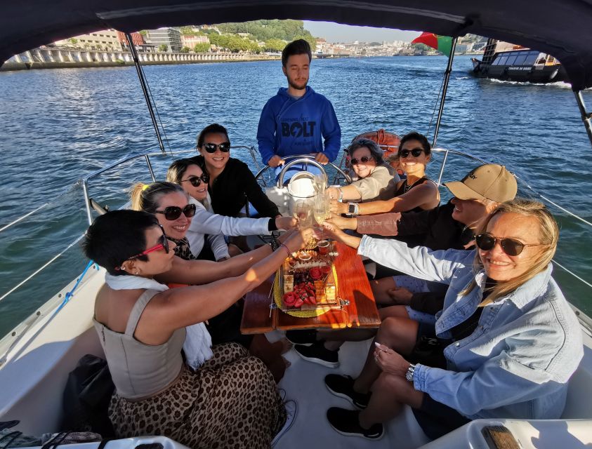 Porto: Private Douro River Charming Cruise w/wine tasting - Custom music and a private atmosphere