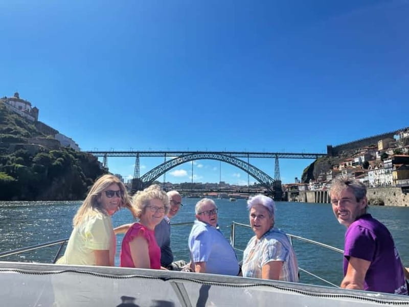 Porto: Private Yacht Tour with Wine, Snacks & 6 Bridges - Small details that make the outing better