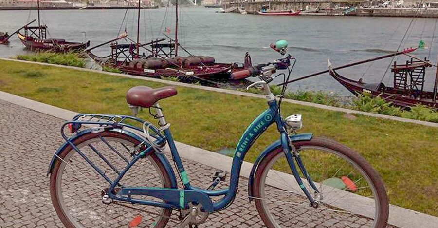 Porto: Self-Guided Bike and Boat Tour with Port Wine Tasting - A self-guided day that opens Porto outward