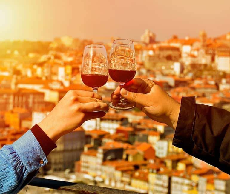 Porto: Sunset Walking Tour with Port Wine and Views - The Sé Cathedral and Porto’s upper streets