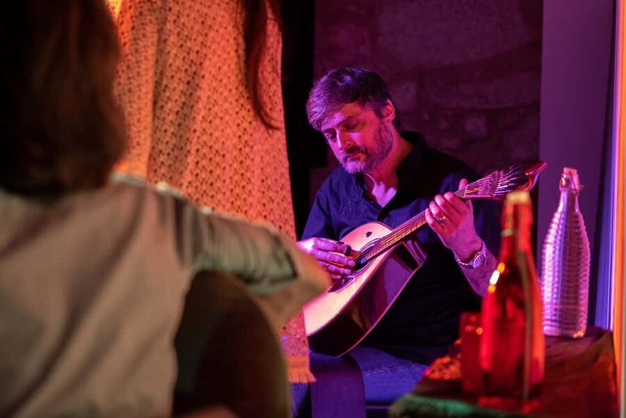Porto: What is Fado? Commented Live Concert with Port Wine - Amália Rodrigues and the changing sound of Fado