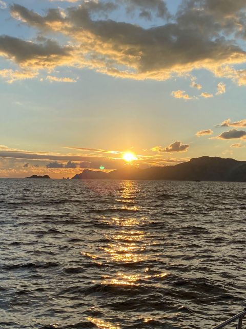 Positano: Sunset Group Boat Tour Amalfi Coast with Prosecco - Key details before you book