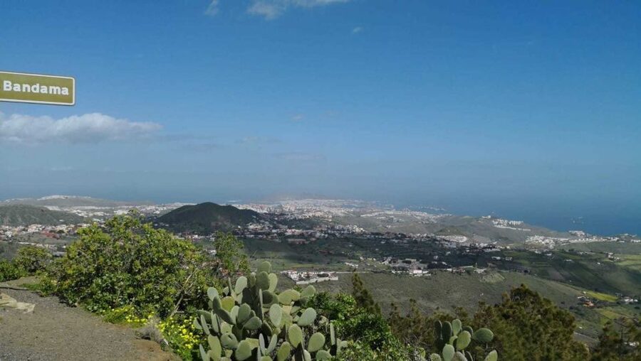Private Bandama Caldera Volcano, Botanic Garden & Old Town - Starting near the cathedral in Las Palmas