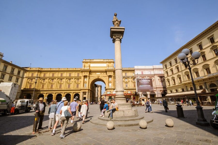 Private Flavors of Florence Walking Tour(Food&Wine Included) - The final stop: fresh gelato at Antica Gelateria Fiorentina