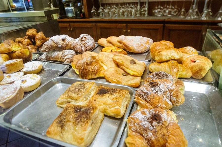 Private Flavors of Florence Walking Tour(Food&Wine Included) - How much food should you expect?