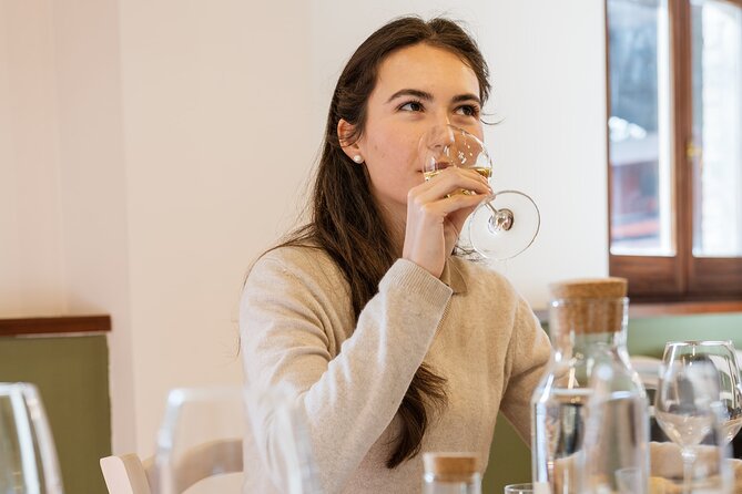 Private Food and Wine Tour in the Cellar with Tastings - Why the private format matters