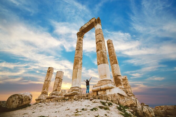 Private Panoramic Amman Tour and Local Lunch or Dinner-Wine Taste - Mosques, churches, and a quick ride through central Amman