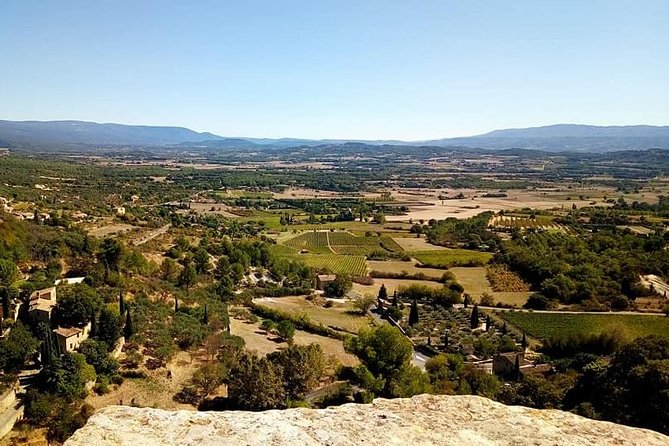Provence Wineries and Luberon Villages Day Trip from Aix-en-Provence - The ride between the villages